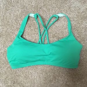 Lululemon Free to Be Bra Size 8 Green